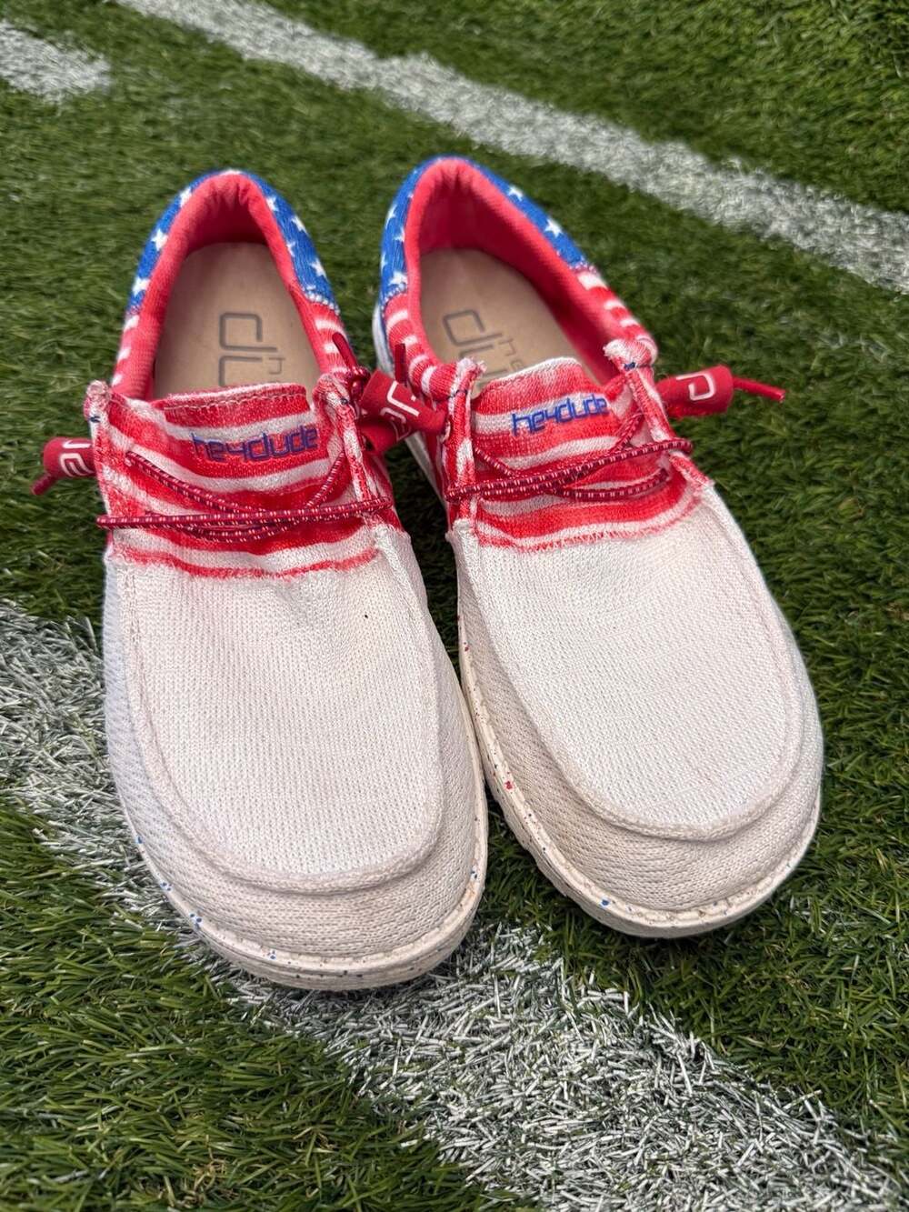 Hey Dude Wendy Sox Tri Americana Size 9 Shoes